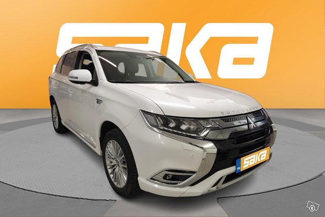 Mitsubishi Outlander PHEV, kuva 1