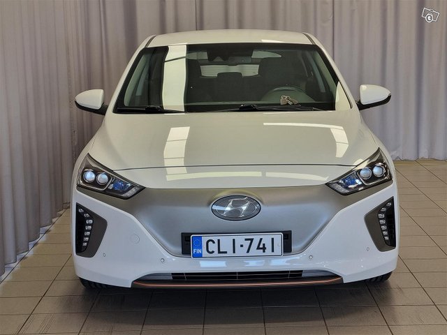 HYUNDAI IONIQ Electric 2