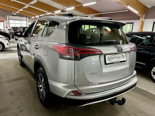 Toyota RAV4 5