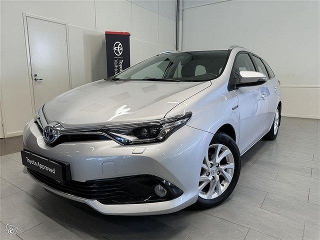 Toyota Auris 1