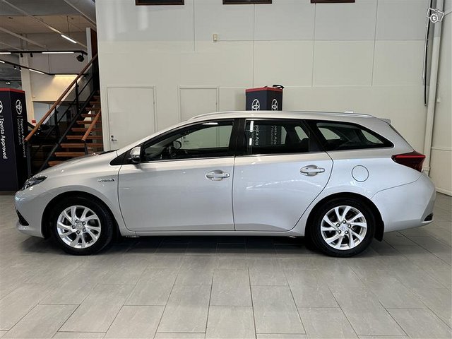 Toyota Auris 2