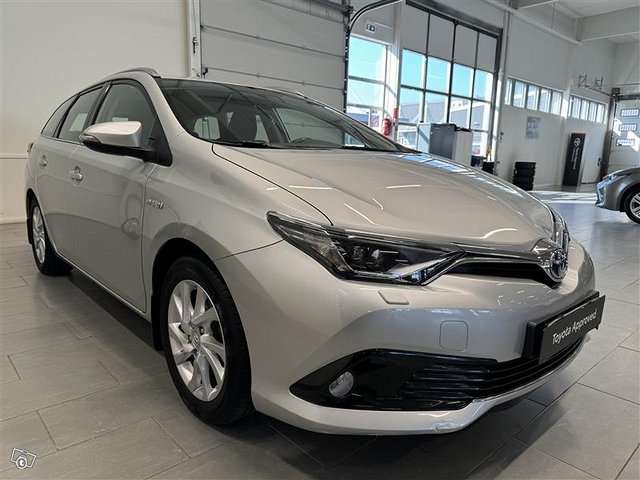 Toyota Auris 7