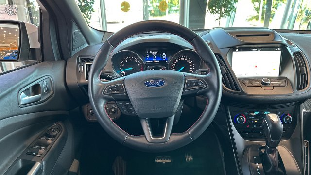 Ford Kuga 10