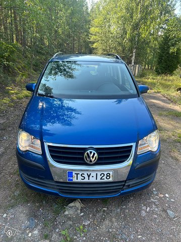 Volkswagen Touran 2