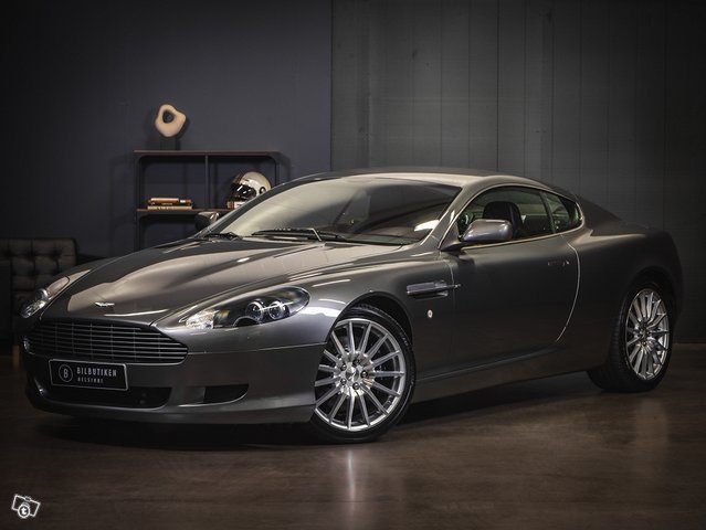 Aston Martin DB9