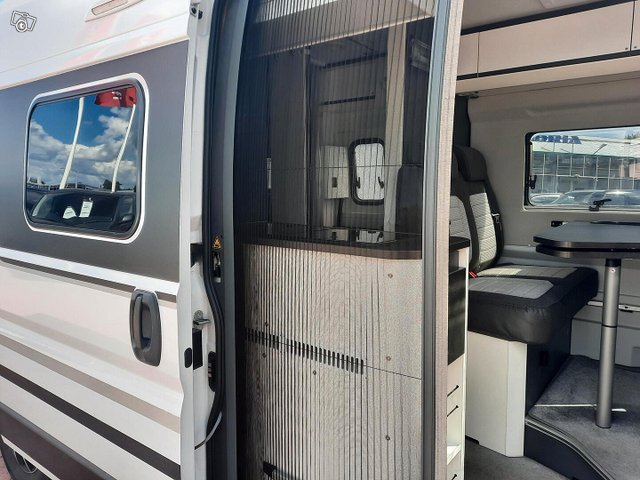 Adria Twin Supreme 640 SLB 6