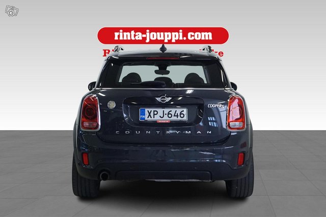 Mini Countryman 6