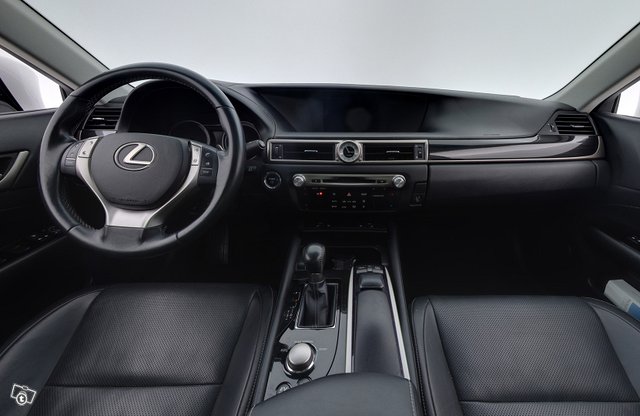 Lexus GS 11