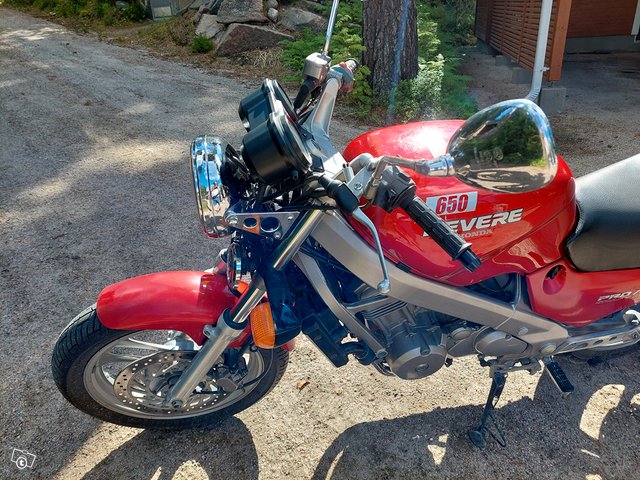 Honda Revere 650, 1990 6