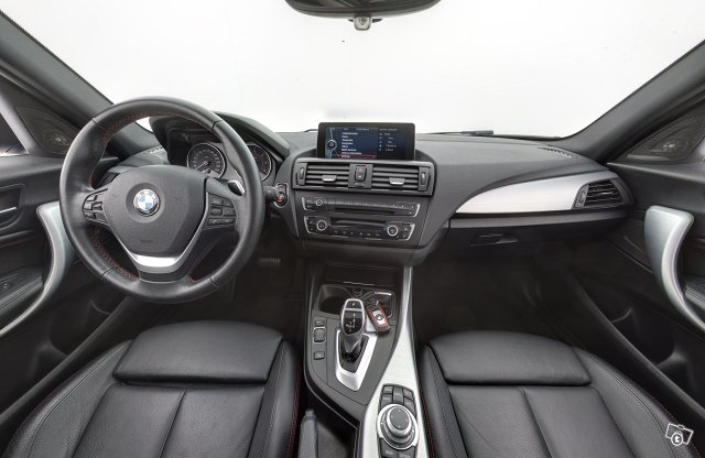 BMW 120 8