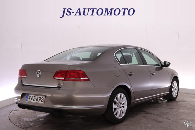 Volkswagen Passat 13