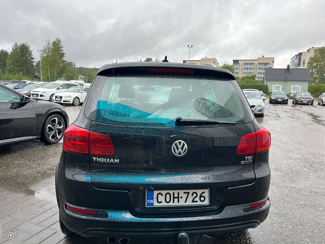 Volkswagen Tiguan 6