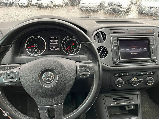 Volkswagen Tiguan 13