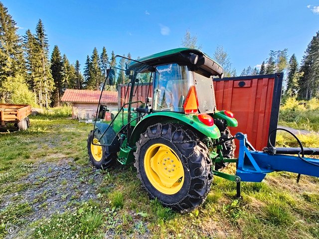 John Deere 5055E 5