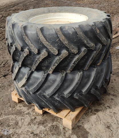 New Holland 540/65R30 2