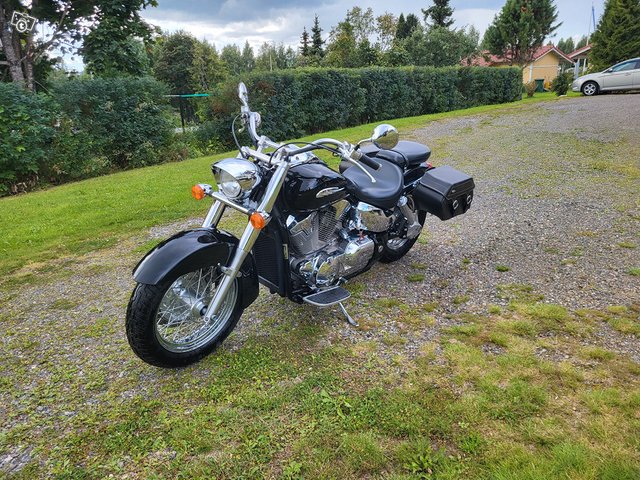 Honda VTX1300 -04 3