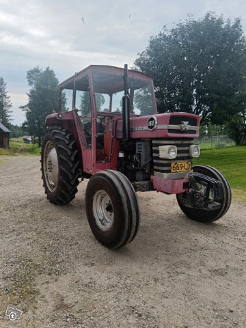 Massey Ferguson 165, kuva 1