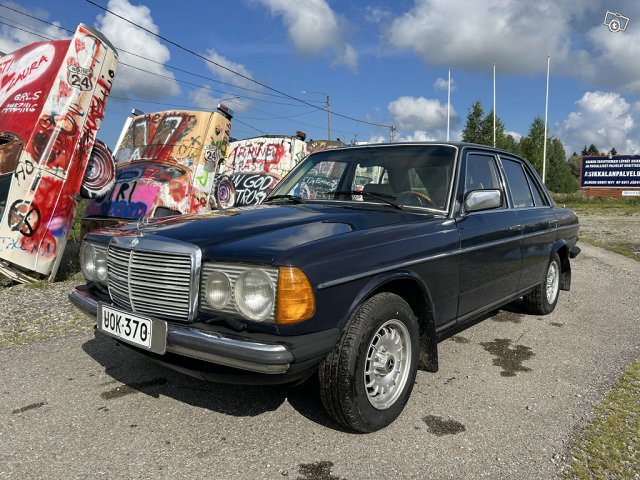 Mercedes-Benz 300