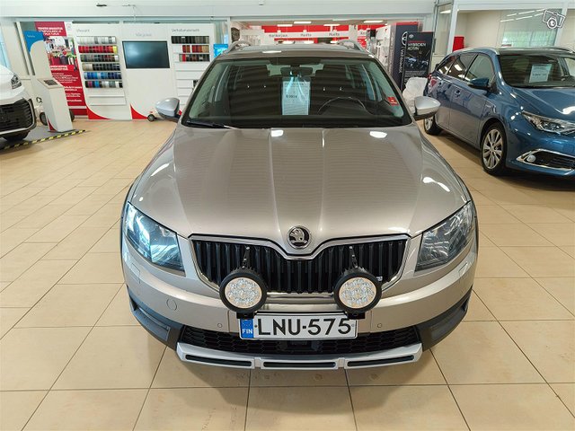 SKODA OCTAVIA 5