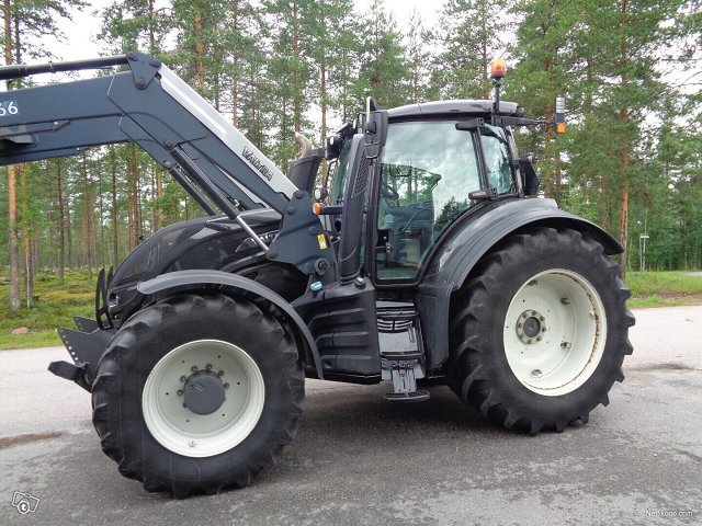 Valtra T234 Versu + Quicke 66 2