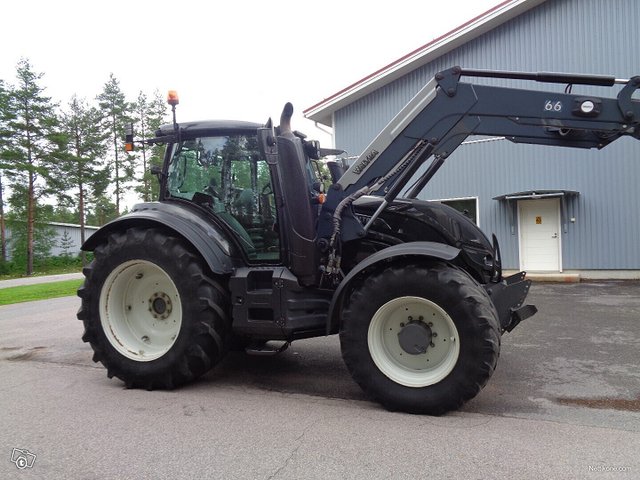 Valtra T234 Versu + Quicke 66 8