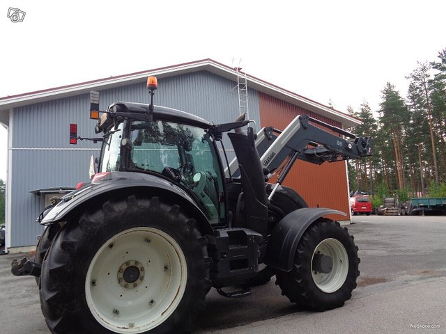 Valtra T234 Versu + Quicke 66 10