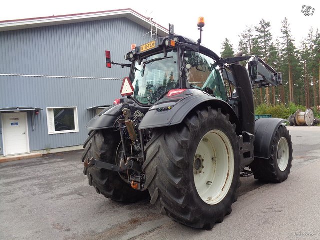 Valtra T234 Versu + Quicke 66 11