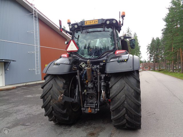 Valtra T234 Versu + Quicke 66 12