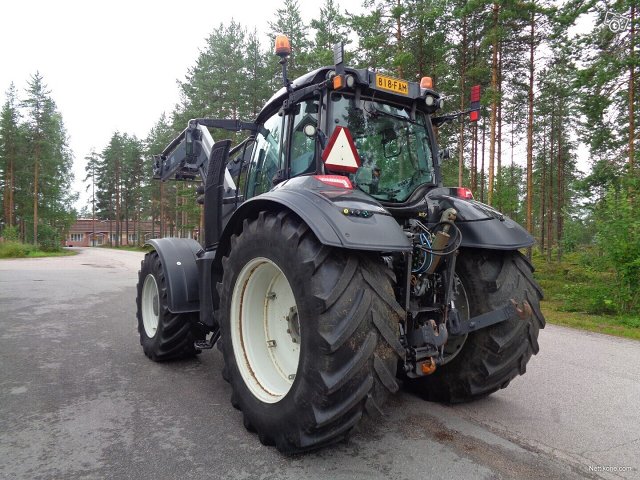 Valtra T234 Versu + Quicke 66 14