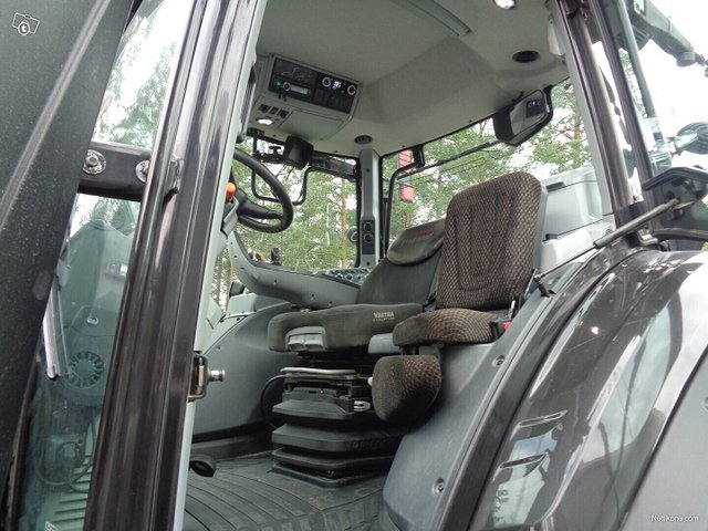 Valtra T234 Versu + Quicke 66 18