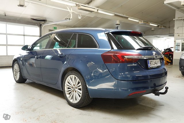 Opel Insignia 5