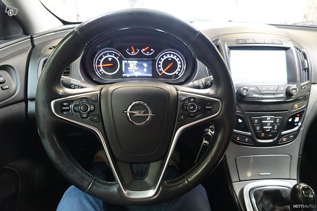 Opel Insignia 15