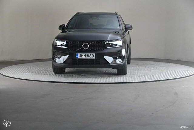 Volvo XC40 3