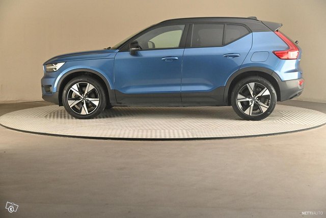 Volvo XC40 4