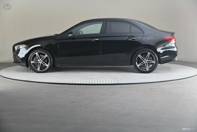 Mercedes-Benz A 4