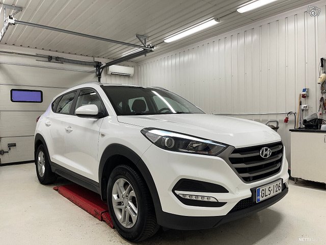 Hyundai Tucson 4