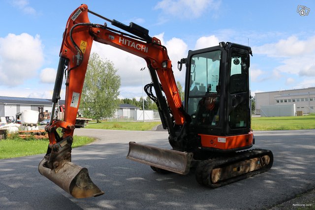 Hitachi Zaxis 33 U, kuva 1