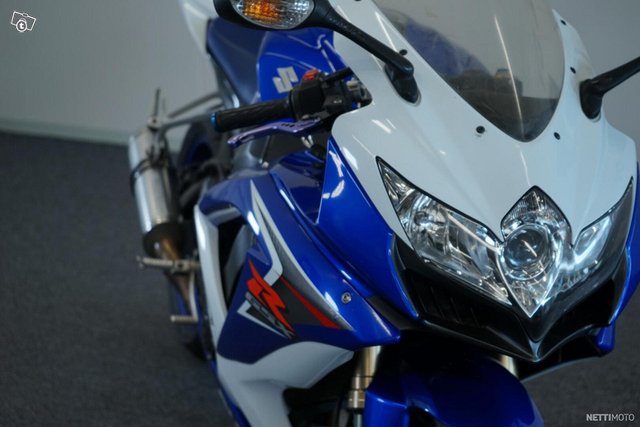 Suzuki GSX-R 8