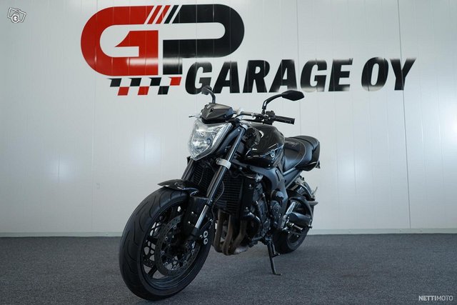 Yamaha FZ1-N 2