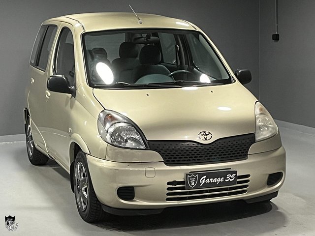 Toyota Yaris Verso