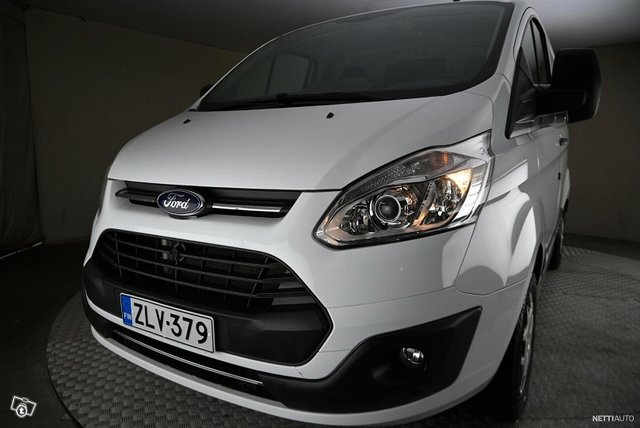 Ford Transit Custom 12