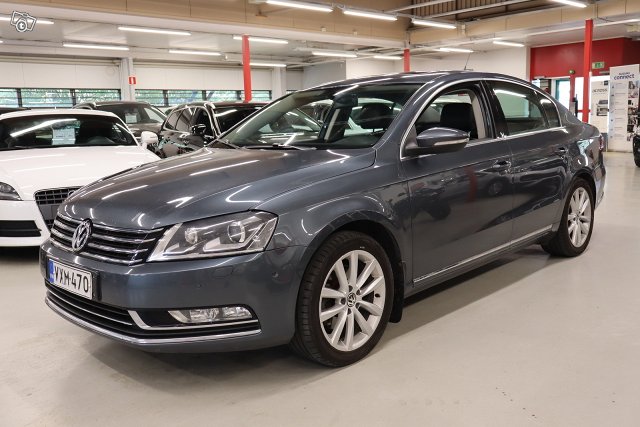 Volkswagen Passat 1