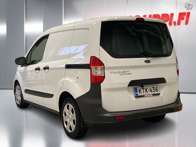 Ford Transit Courier 2