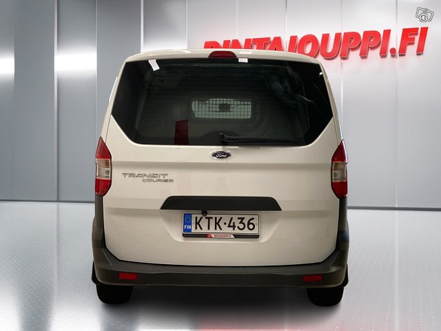 Ford Transit Courier 4