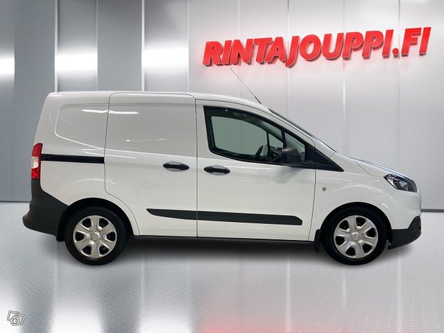 Ford Transit Courier 5