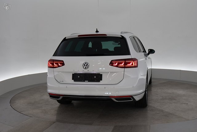 Volkswagen Passat 10