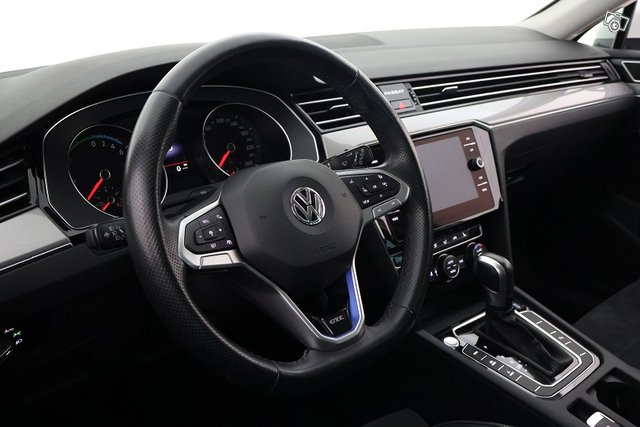 Volkswagen Passat 12