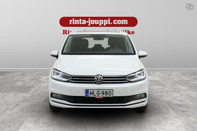 Volkswagen Touran 2