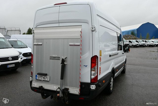 Ford Transit 4