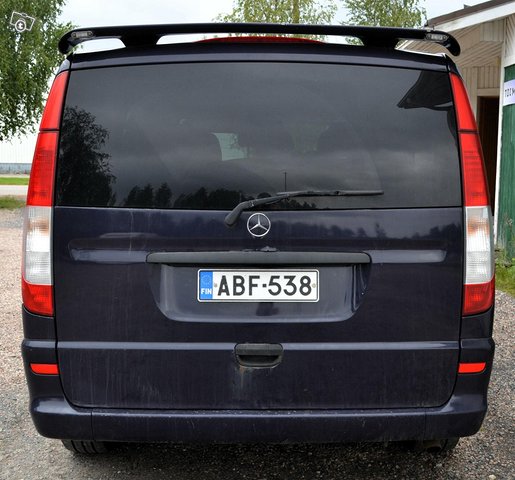 Mercedes-Benz Vito 8